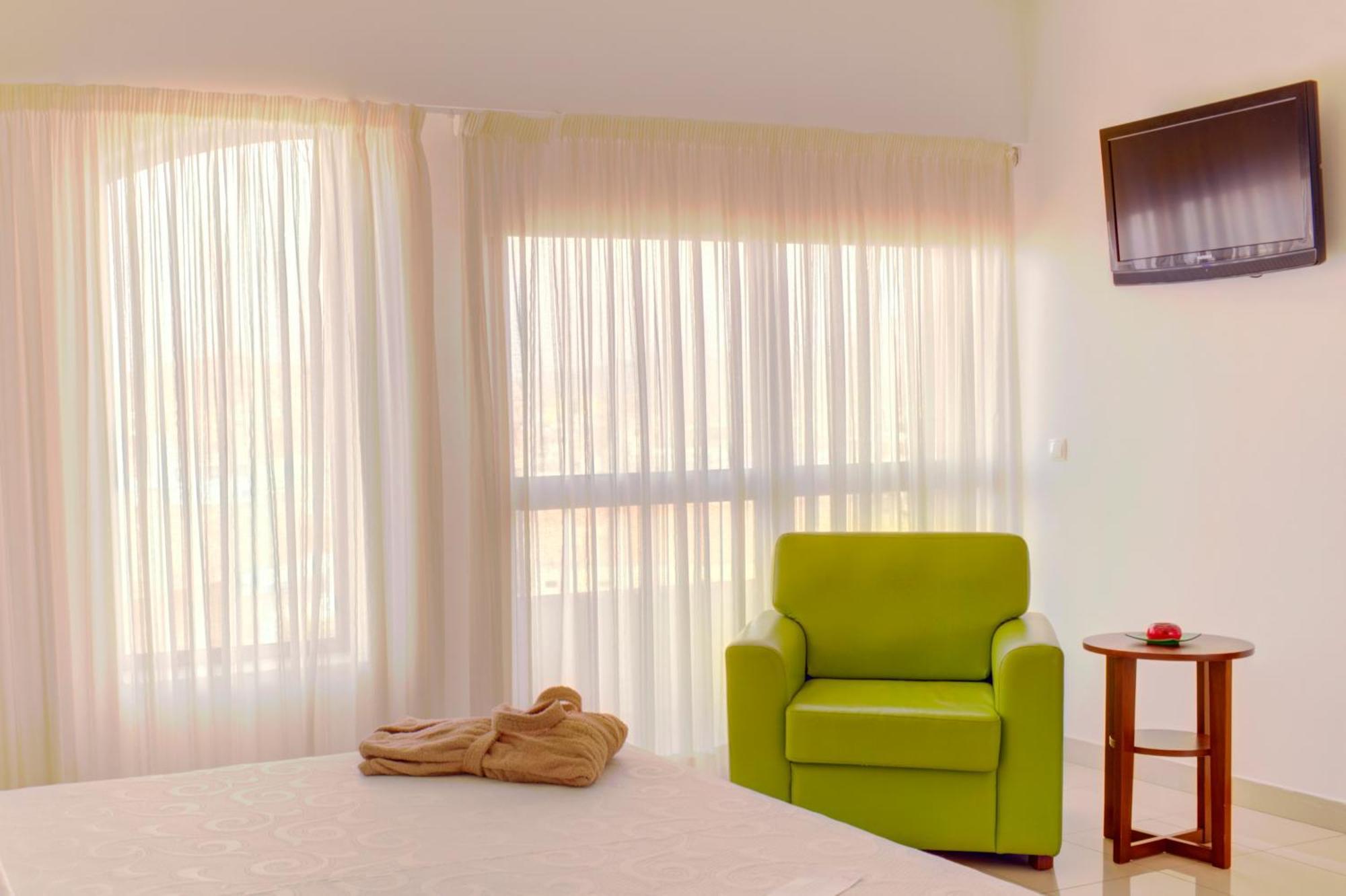 Hotel Livvo Don Paco منديلو المظهر الخارجي الصورة