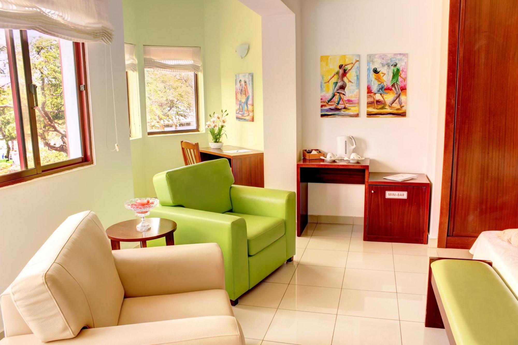 Hotel Livvo Don Paco منديلو المظهر الخارجي الصورة